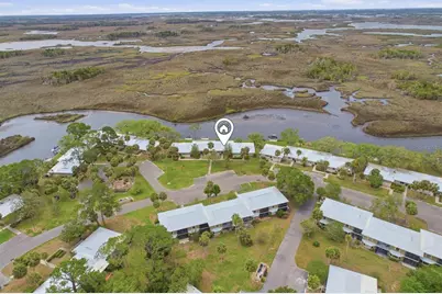 11562 W Bayshore Drive, Crystal River, FL 34429 - Photo 1