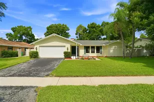 795 Hickory Ln, Palm Harbor, FL 34683 - Photo 1