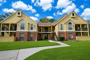 8621 Fancy Finch Dr, Tampa, FL 33614 - Photo 1