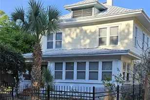 620 5th St N, Saint Petersburg, FL 33701 - Photo 1