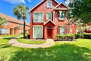 10440 White Lake Ct, Tampa, FL 33626 - Photo 1