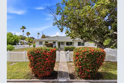 6765 3rd Avenue N, Saint Petersburg, FL 33710 - Photo 1