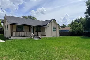 1002 E Bougainvillea Ave, Tampa, FL 33612 - Photo 1