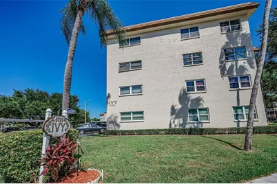 5725 80th Street N #315, Saint Petersburg, FL 33709 - Photo 1