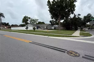 820 San Salvador Dr, Dunedin, FL 34698 - Photo 1