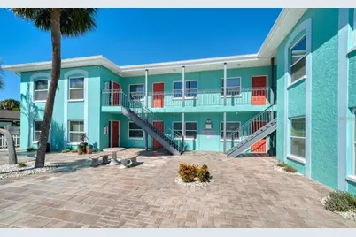 555 69th Avenue #7, Saint Petersburg, FL 33706 - Photo 1