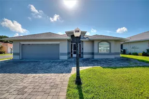 704 Pinnacle Dr, Haines City, FL 33844 - Photo 1