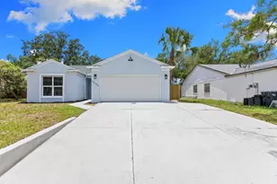 5690 25th St Cir E, Bradenton, FL 34203 - Photo 1
