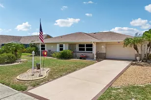 1812 Fort Duquesna Dr, Sun City Center, FL 33573 - Photo 1