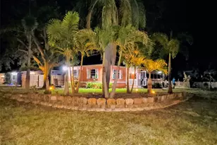 495 60th St N, Saint Petersburg, FL 33710 - Photo 1