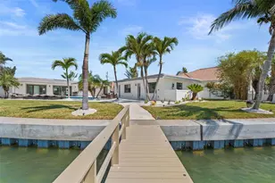 11050 7th St E, Treasure Island, FL 33706 - Photo 1