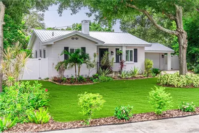 131 Valencia Drive, Dunedin, FL 34698 - Photo 1