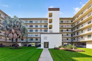 9860 62nd Terrace N, Saint Petersburg, FL 33708 - Photo 1