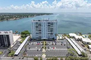 7200 Sunshine Skyway Ln S, Saint Petersburg, FL 33711 - Photo 1