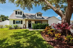 5950 35th Ave N, Saint Petersburg, FL 33710 - Photo 1