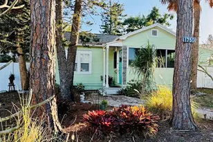 1750 34th Ave N, Saint Petersburg, FL 33713 - Photo 1