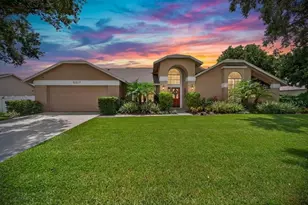 2317 Eagle Bluff Dr, Valrico, FL 33596 - Photo 1