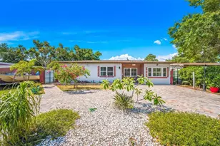 1572 77th Ave N, Saint Petersburg, FL 33702 - Photo 1