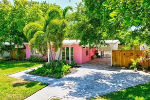 4261 Porpoise Dr SE, Saint Petersburg, FL 33705 - Photo 1
