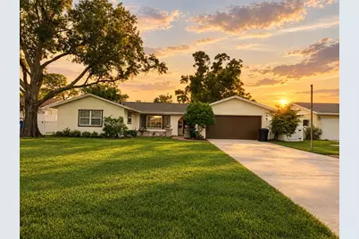 1467 54th Avenue NE, Saint Petersburg, FL 33703 - Photo 1