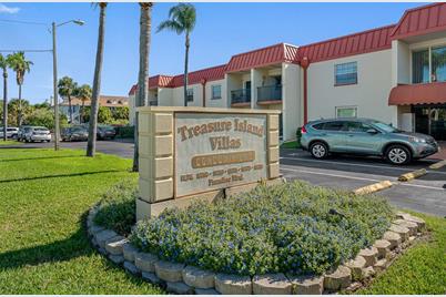 10365 Paradise Boulevard #1, Treasure Island, FL 33706 - Photo 1