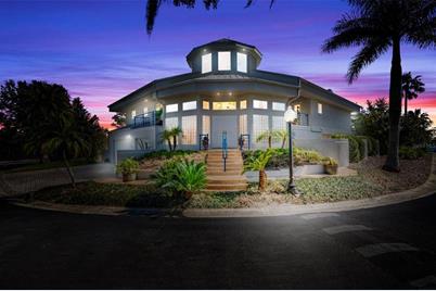 118 Waterberry Drive, Tarpon Springs, FL 34688 - Photo 1