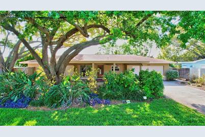 4029 Pompano Drive SE, Saint Petersburg, FL 33705 - Photo 1