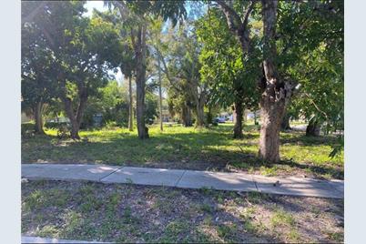 16th Avenue S, Saint Petersburg, FL 33712 - Photo 1