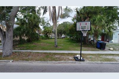 1915 14th Street S, Saint Petersburg, FL 33705 - Photo 1
