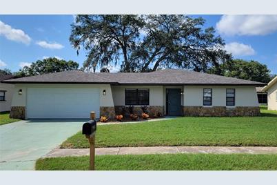 8654 Bridgewater Drive, New Port Richey, FL 34655 - Photo 1