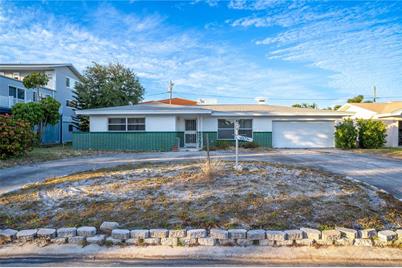 2671 W Bay Isle Drive SE, Saint Petersburg, FL 33705 - Photo 1