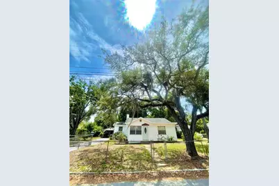 37 W Martin Luther King Jr Drive, Tarpon Springs, FL 34689 - Photo 1