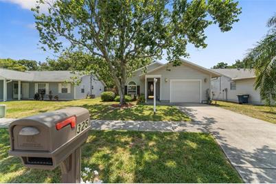 325 Feather Tree Drive, Clearwater, FL 33765 - Photo 1