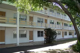 911 Washington Ave, Largo, FL 33770 - Photo 1