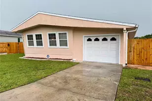 2010 Hickorywood Dr, South Daytona, FL 32119 - Photo 1