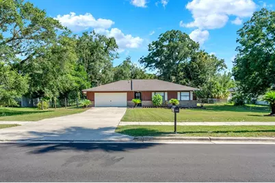 225 W Retta Street, De Leon Springs, FL 32130 - Photo 1