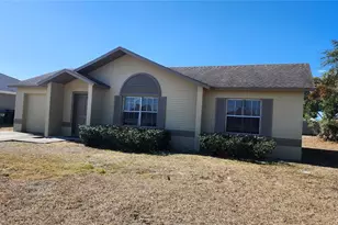 2732 Courtland Blvd, Deltona, FL 32738 - Photo 1