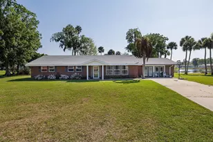 957 Pineapple Rd, South Daytona, FL 32119 - Photo 1