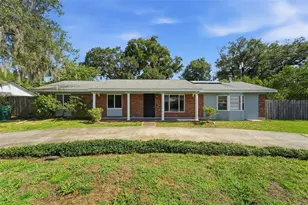915 E Michigan Ave, Deland, FL 32724 - Photo 1