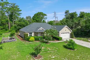 136 Chestnut Ave, Orange City, FL 32763 - Photo 1