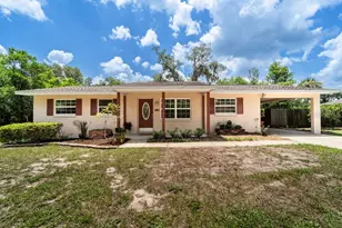 686 E Kentucky Ave, Deland, FL 32724 - Photo 1