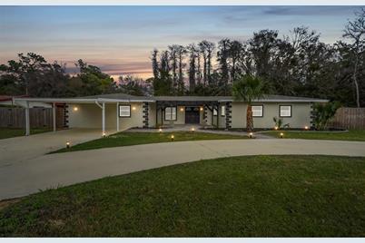 1115 N Country Club Drive, Crystal River, FL 34429 - Photo 1