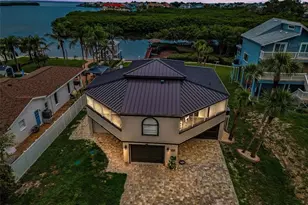 1616 Seabreeze Dr, Tarpon Springs, FL 34689 - Photo 1