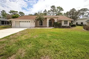 19 Mayflower Ct S, Homosassa, FL 34446 - Photo 1