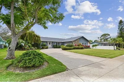 1509 Poinsettia Avenue, Tarpon Springs, FL 34689 - Photo 1