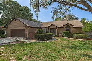 8402 Lake Hill Ct, Spring Hill, FL 34608 - Photo 1