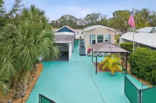 9379 Grizzly Bear Ln, Weeki Wachee, FL 34613 - Photo 1