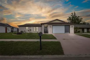 11127 Water Oak Dr, Port Richey, FL 34668 - Photo 1