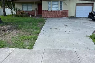 732 62nd Ave NE, Saint Petersburg, FL 33702 - Photo 1