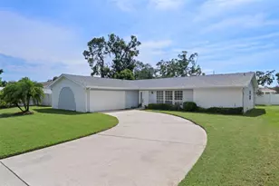 8906 124th St N, Seminole, FL 33772 - Photo 1